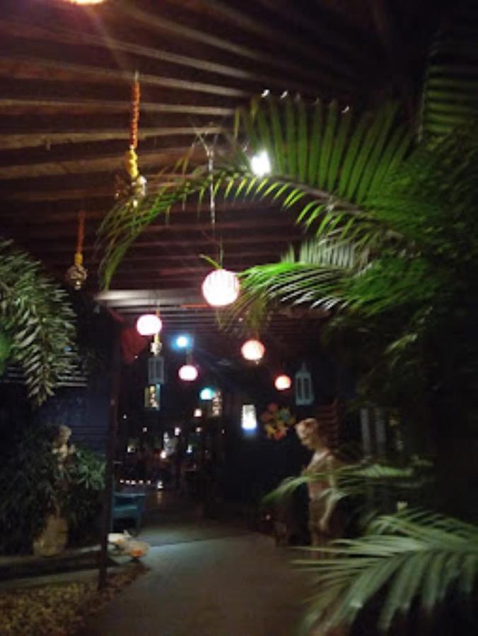 Hotel Sai Saya,Nashik Bagian luar foto