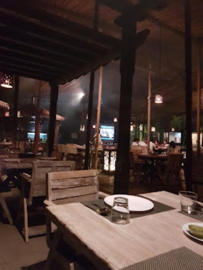 Hotel Sai Saya,Nashik Bagian luar foto